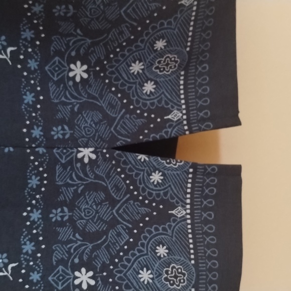 PLUS SIZE DRESS- LOVELY BLUE WITH TINY WHITE FLOWERS - SZ 16. EUC - Picture 7 of 8